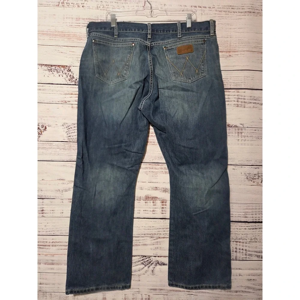 Wrangler Retro Relaxed Bootcut Jeans Mens 38x30 Medium Wash Denim Western